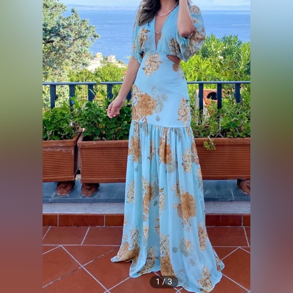 Flowing dress